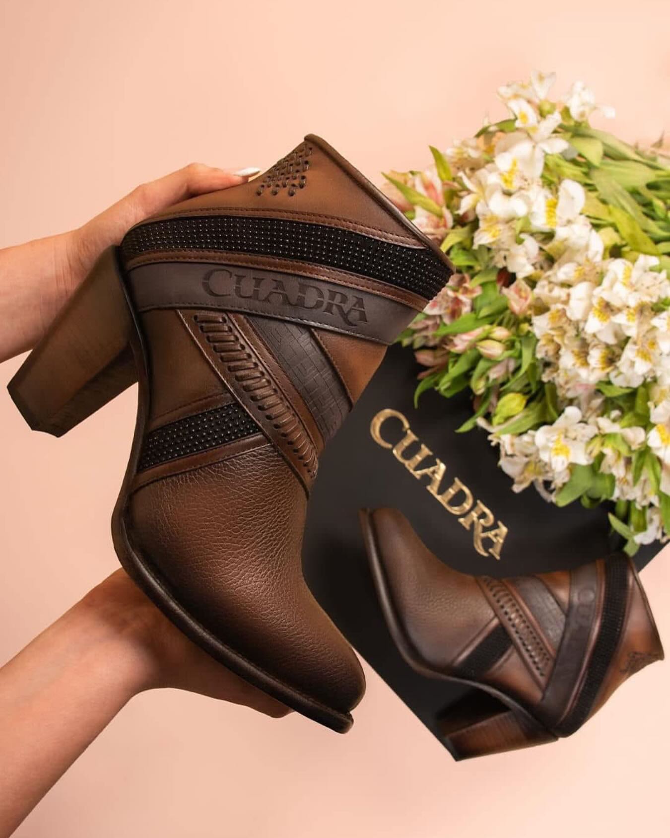 Honey Laser Woven Round Toe Western Leather Heeled Boots