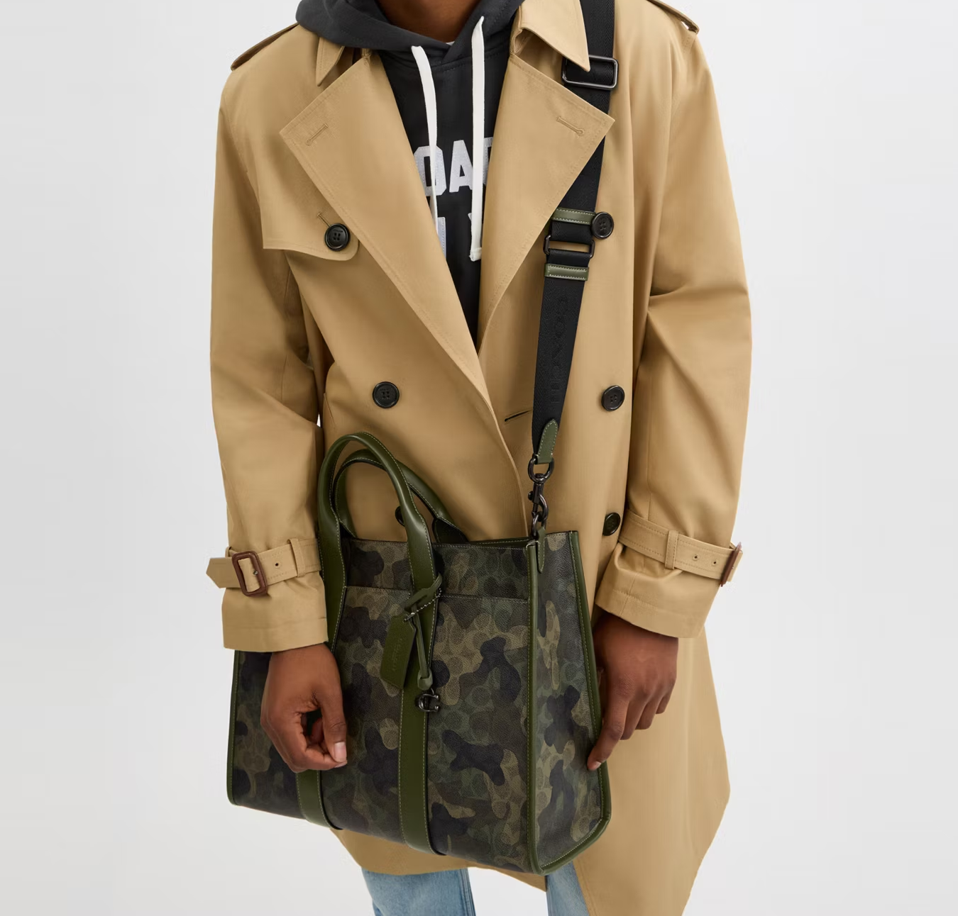 WESLEY TOTE IN SIGNATURE CAMO PRINT