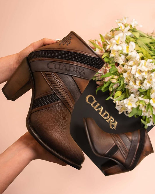 Honey Laser Woven Round Toe Western Leather Heeled Boots