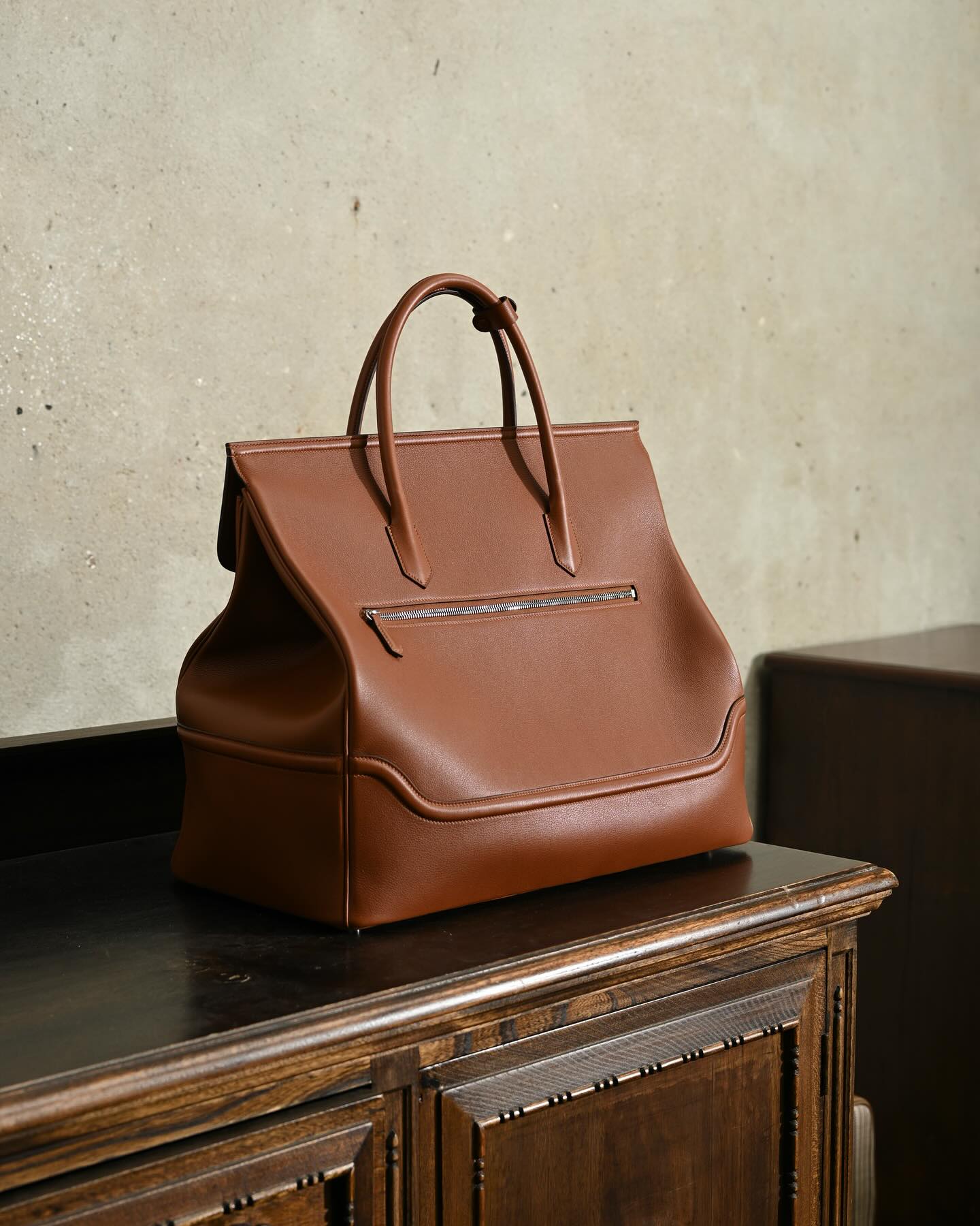 Classic Handbag with Leather Frame Shoulder Strap