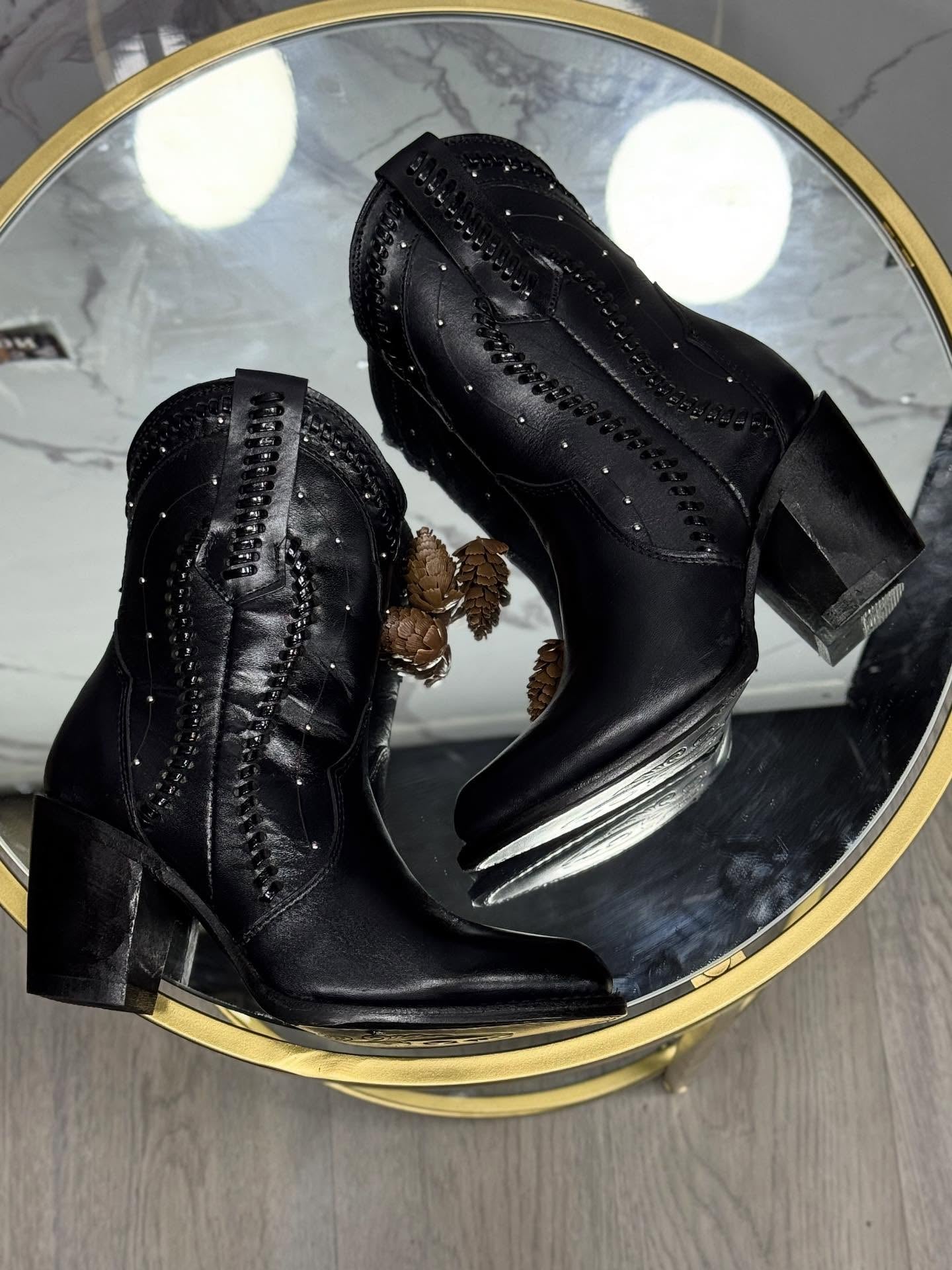 Vintage Cowhide Boots