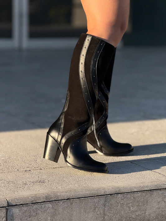 Minimalist Suede Western Boots