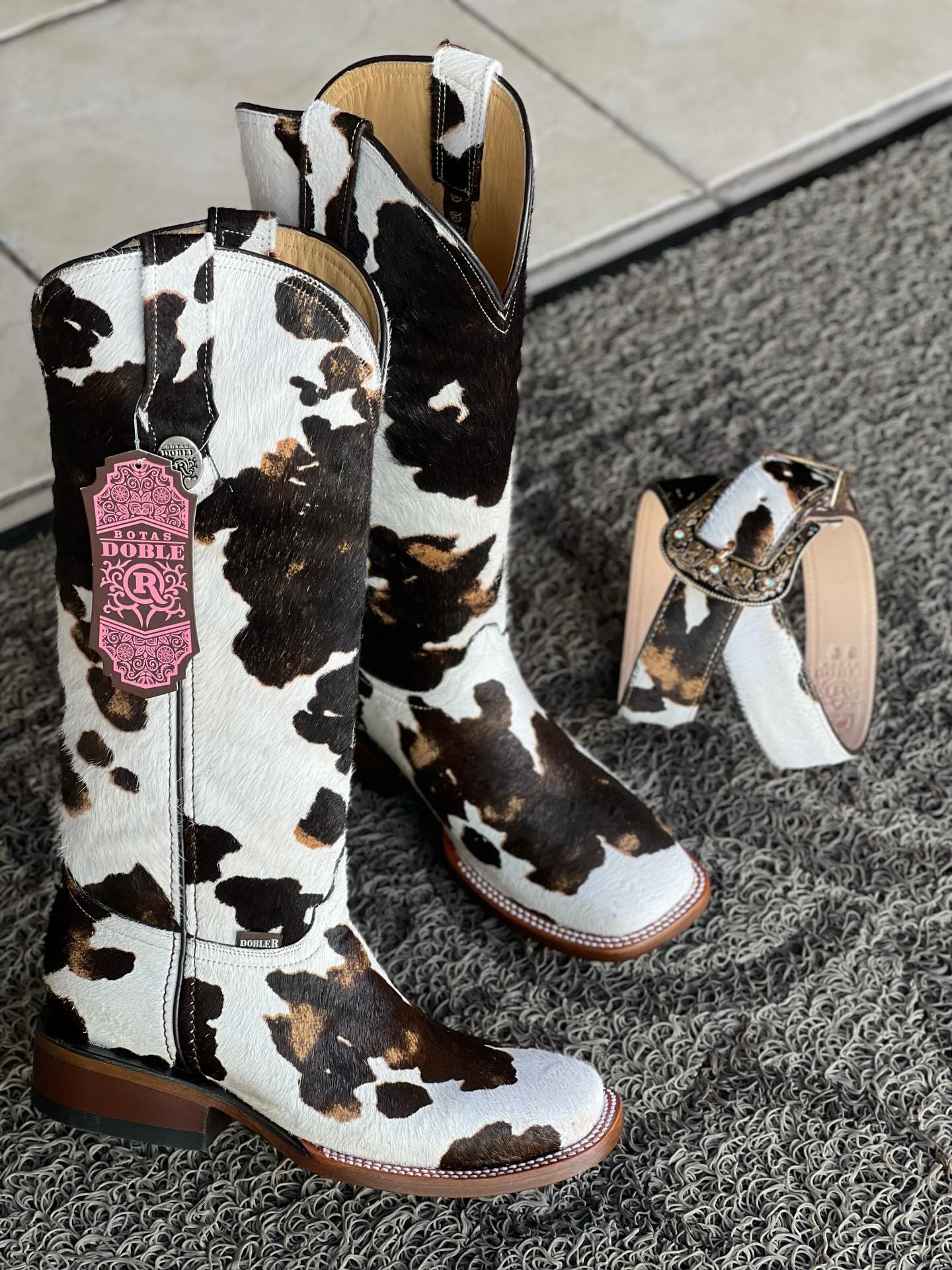 Irregular Cowhide Fur Western Boots