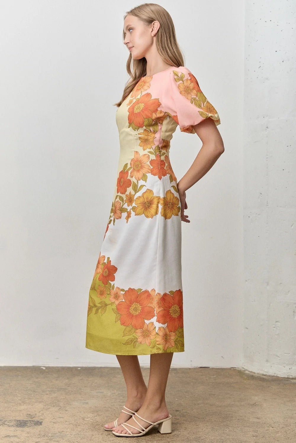 The Kinzie Floral Bubble Sleeve Midi Dress
